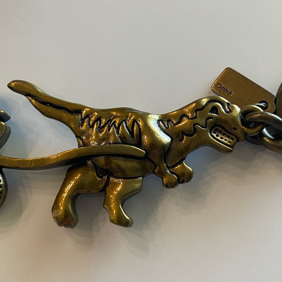 Rare Large Metal Coach Rexy Carriage Golden Dinosaur Rare Purse Bag Charm - Picture 10 of 16